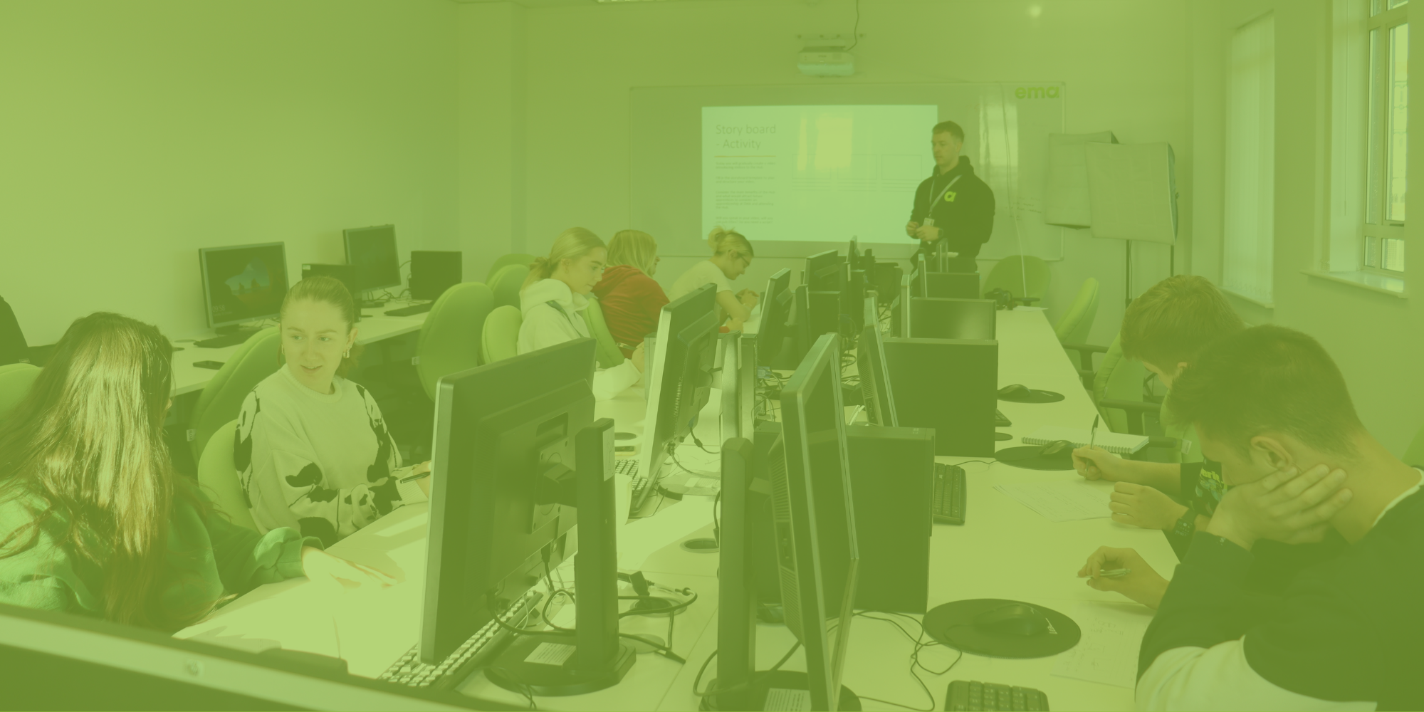 marketing apprentice in classroom